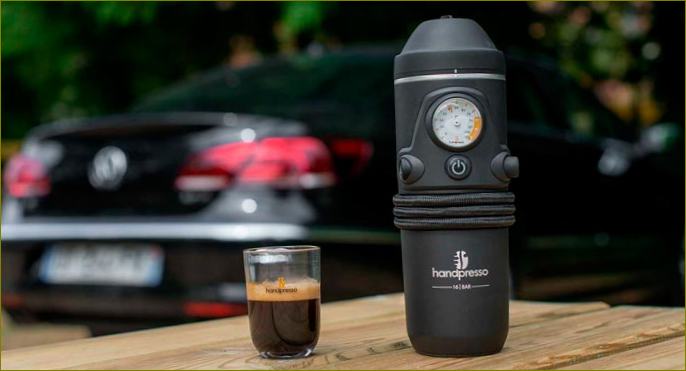 automobilski aparat za kavu