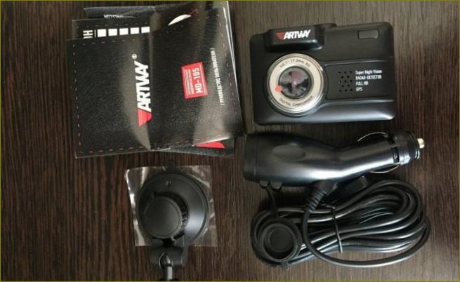 Nadzorna kamera s navigatorom IPA-105